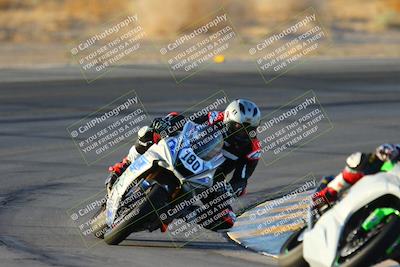 media/Oct-06-2024-Race Pace (Sun) [[d7d39ec7ad]]/1-Turn 10 (730am)/